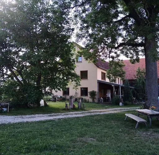 Wunderschoene 3-zimmerwohnung Auf Dem Bauernhof Apartment Wassertruedingen